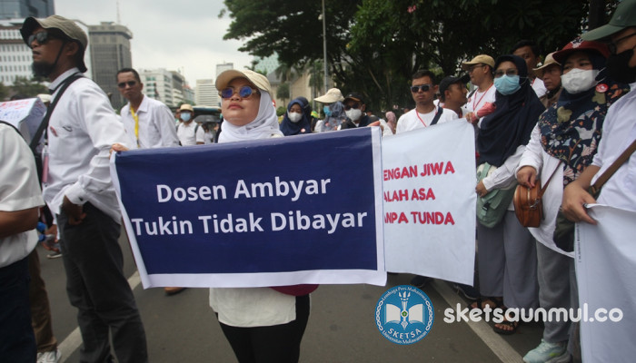 Polemik Tukin Dosen: Rapor Merah Nadiem Makarim bagi Pendidikan Indonesia