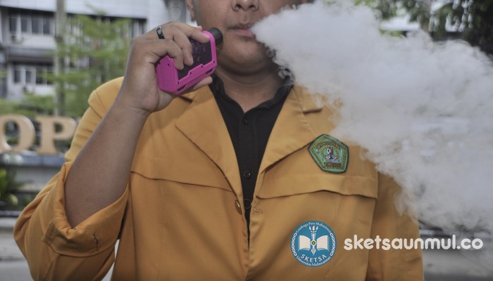 Beban Ganda Mahasiswa Pengguna Rokok Elektrik, Antara Bahaya Laten Kesehatan hingga Sulitnya Atur Finansial