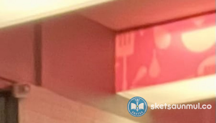 Di Antara Waktu Suci