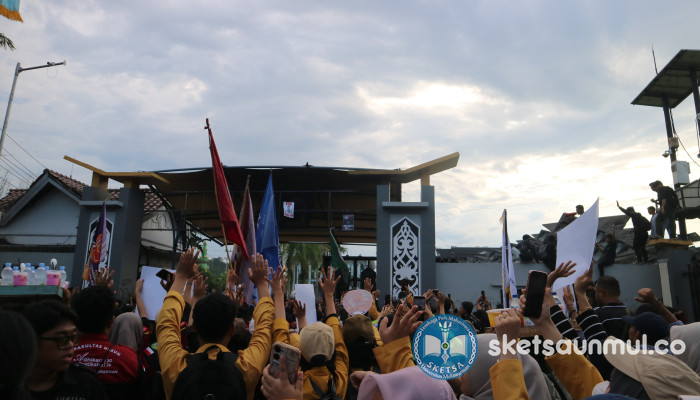 Aksi 214 Jilid II: Tuntutan Hak Angket Kembali Menggema, Massa Soroti Minimnya Respons DPRD